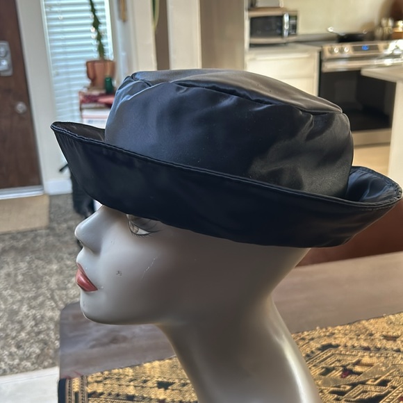 Vintage Two Girls N.Y.C. Randi Zinz & Marcia Lyons Black Bucket Hat - Picture 6 of 10